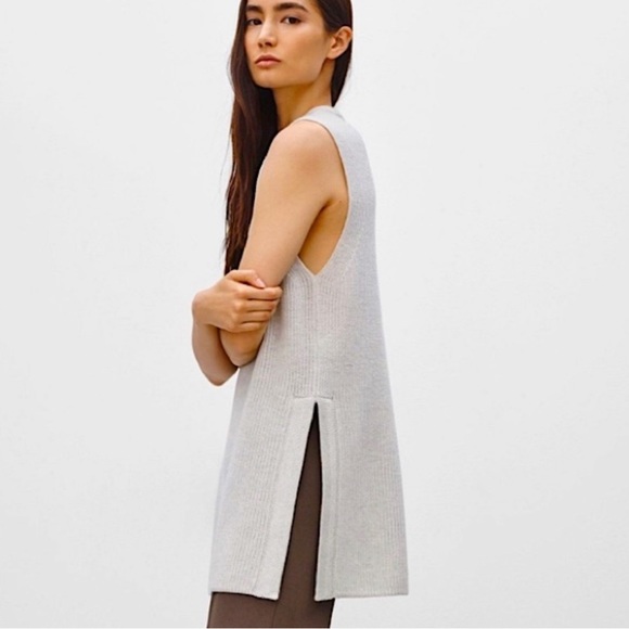 Wilfred Long Knit Sleeveless Top (Palmier Sweater) - Picture 1 of 9